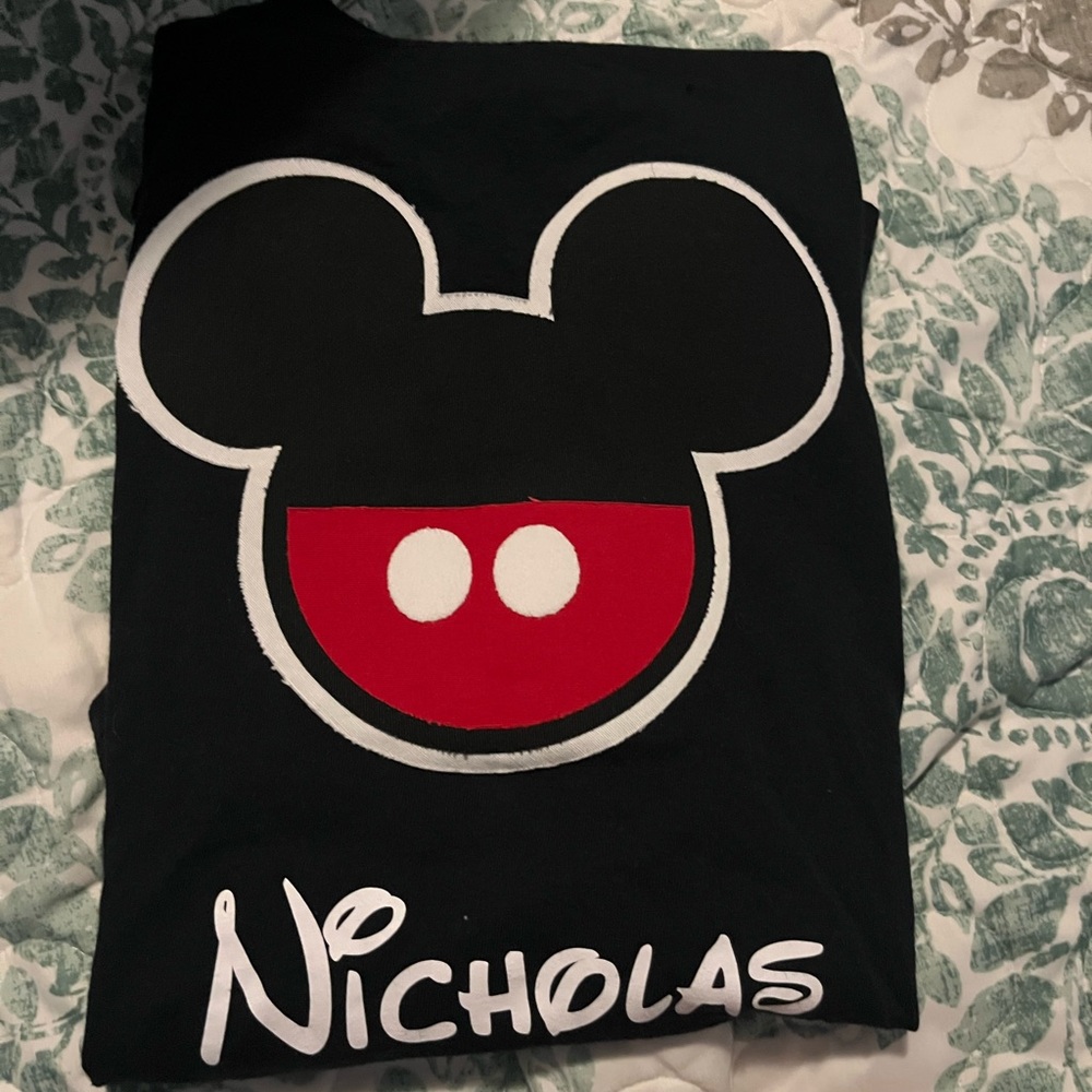Fruit of the Loom Kids Black and Red Graphic Tee